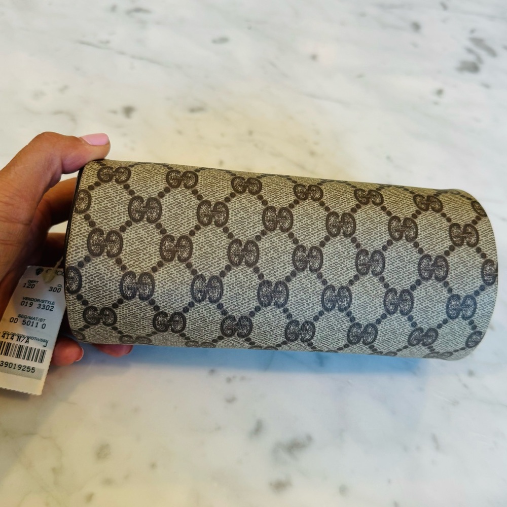 RARE Vintage Unused Gucci Round Makeup Pouch 1980’s in EXCELLENT Condition - Picture 8 of 10